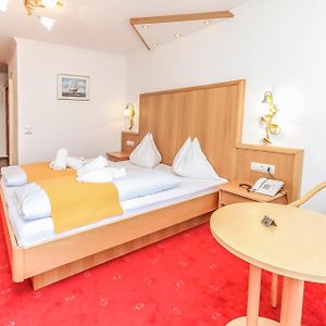 Kamer met een Queen Size Bed