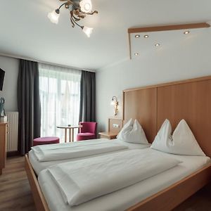 Kamer met een Queen Size Bed